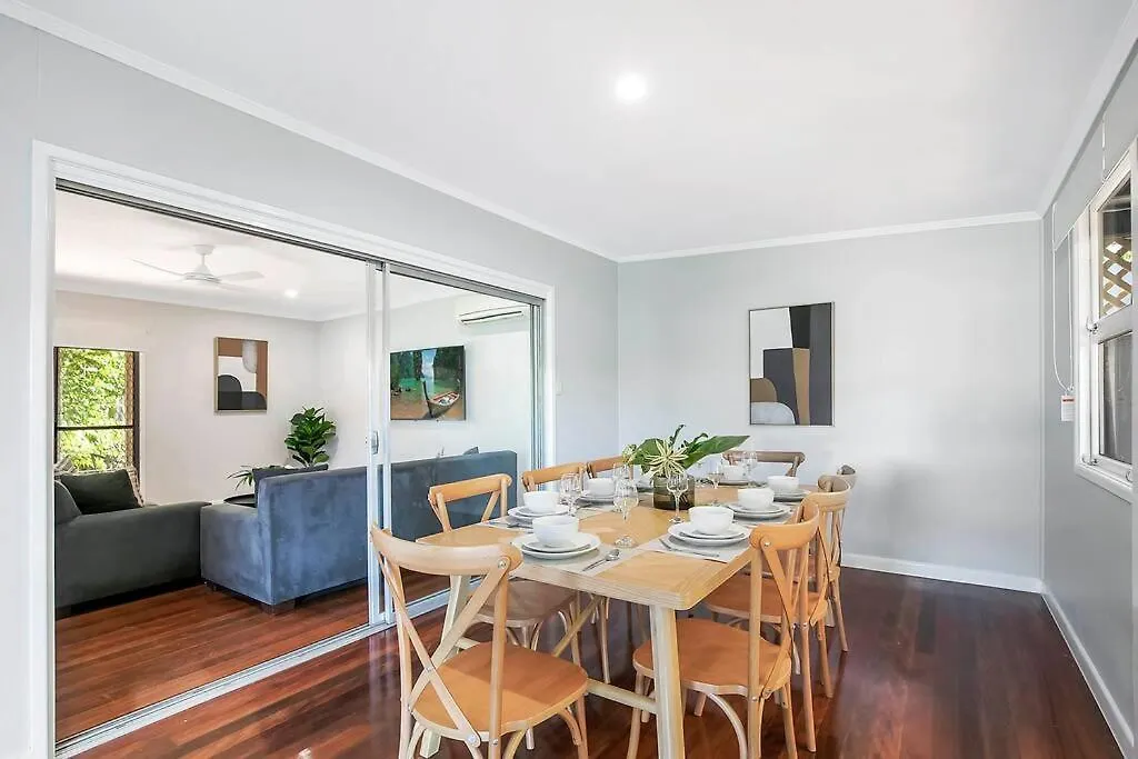 Brisbane Oasis+Spa Tennis Court Villa Australia